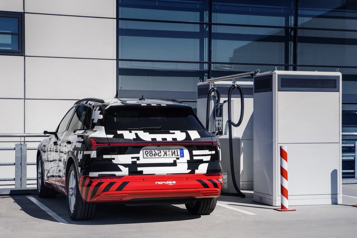 Citroën celysée con 56751 kilómetros de 2021 de segunda mano en Madrid